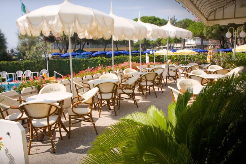 Alexander Hotel 3*